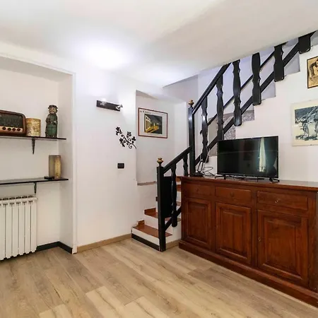 Апартаменты Aurora District Roomy Duplex Турин