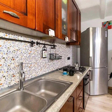 Aurora District Roomy Duplex Апартаменты