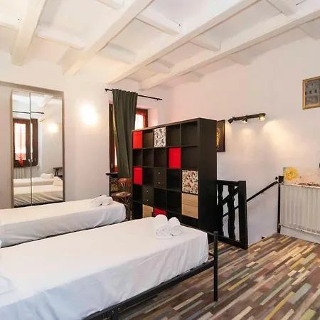 Aurora District Roomy Duplex Lägenhet Turin